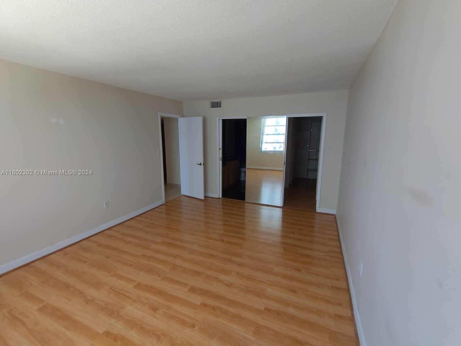 COMMODORE PLAZA CONDO - Residential