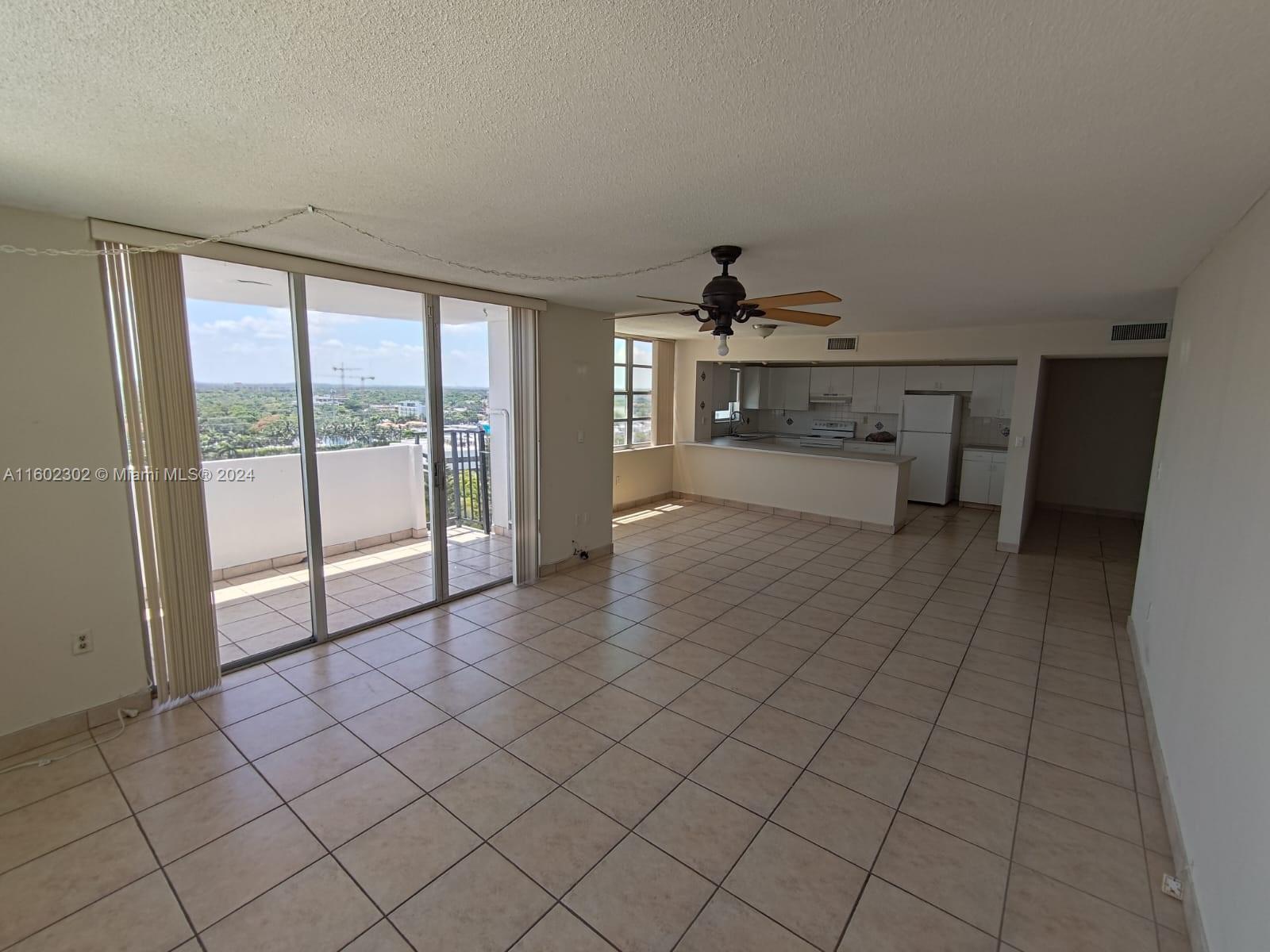 COMMODORE PLAZA CONDO - Residential