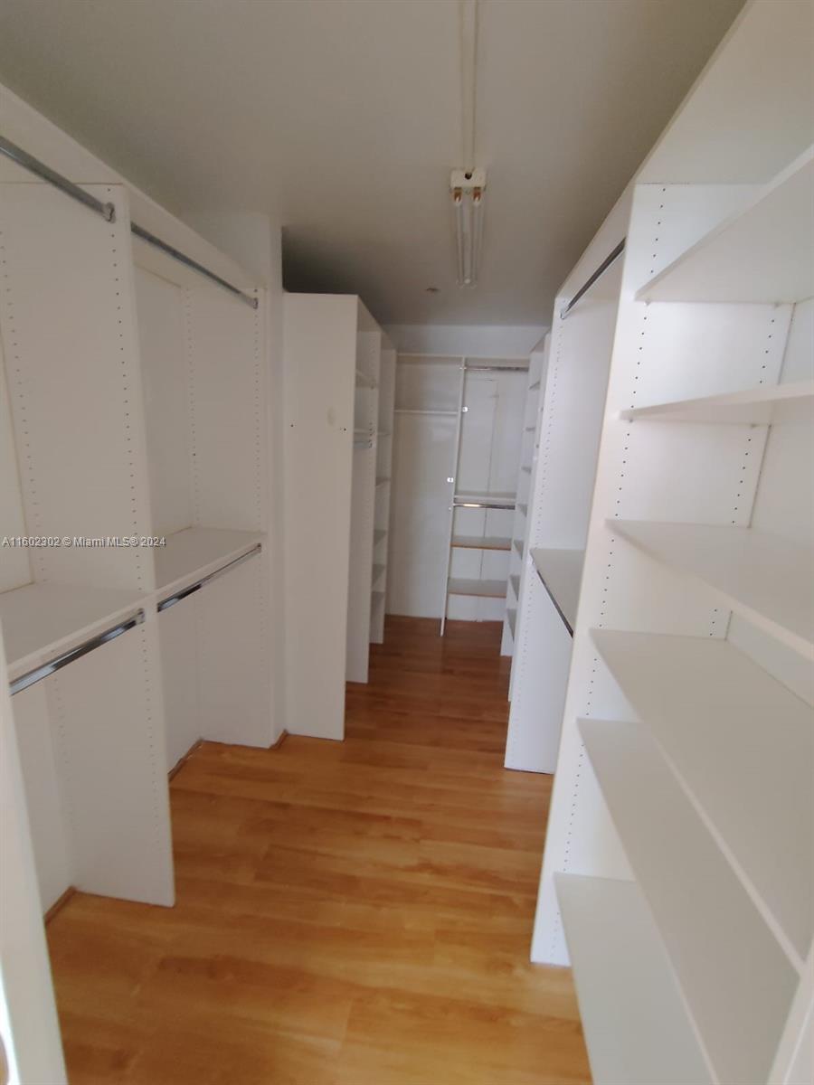 COMMODORE PLAZA CONDO - Residential