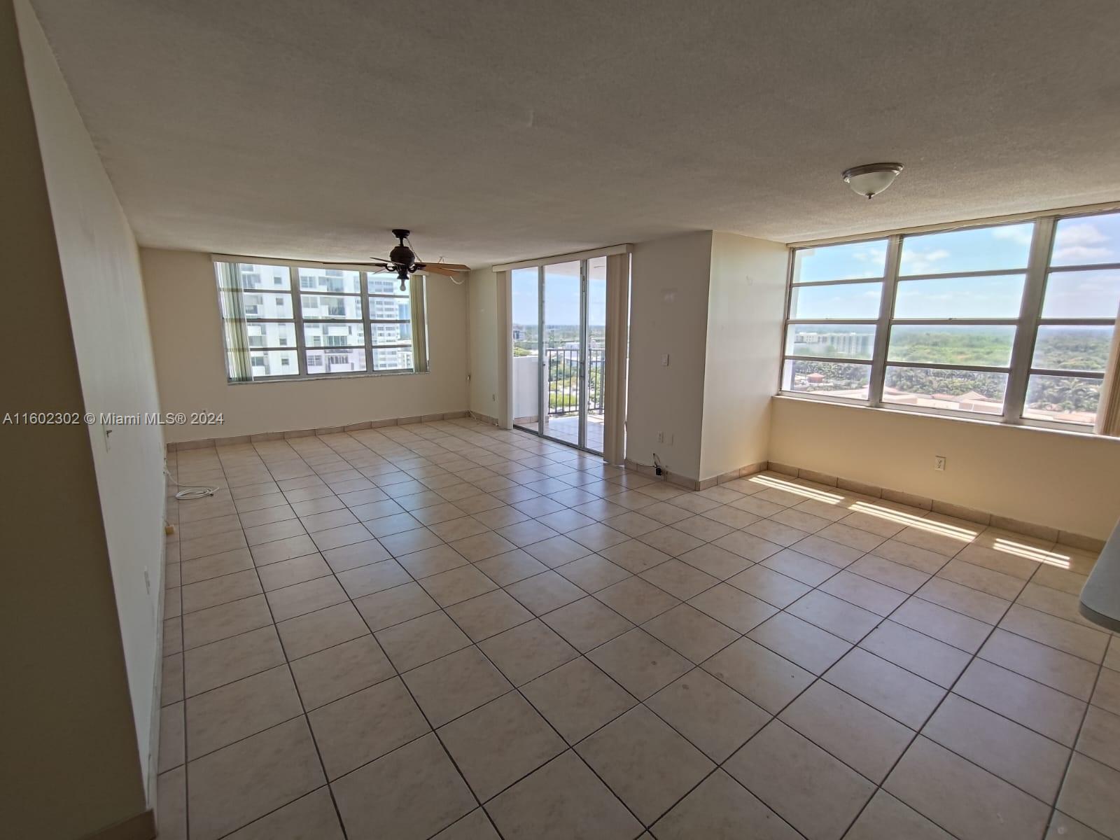 COMMODORE PLAZA CONDO - Residential