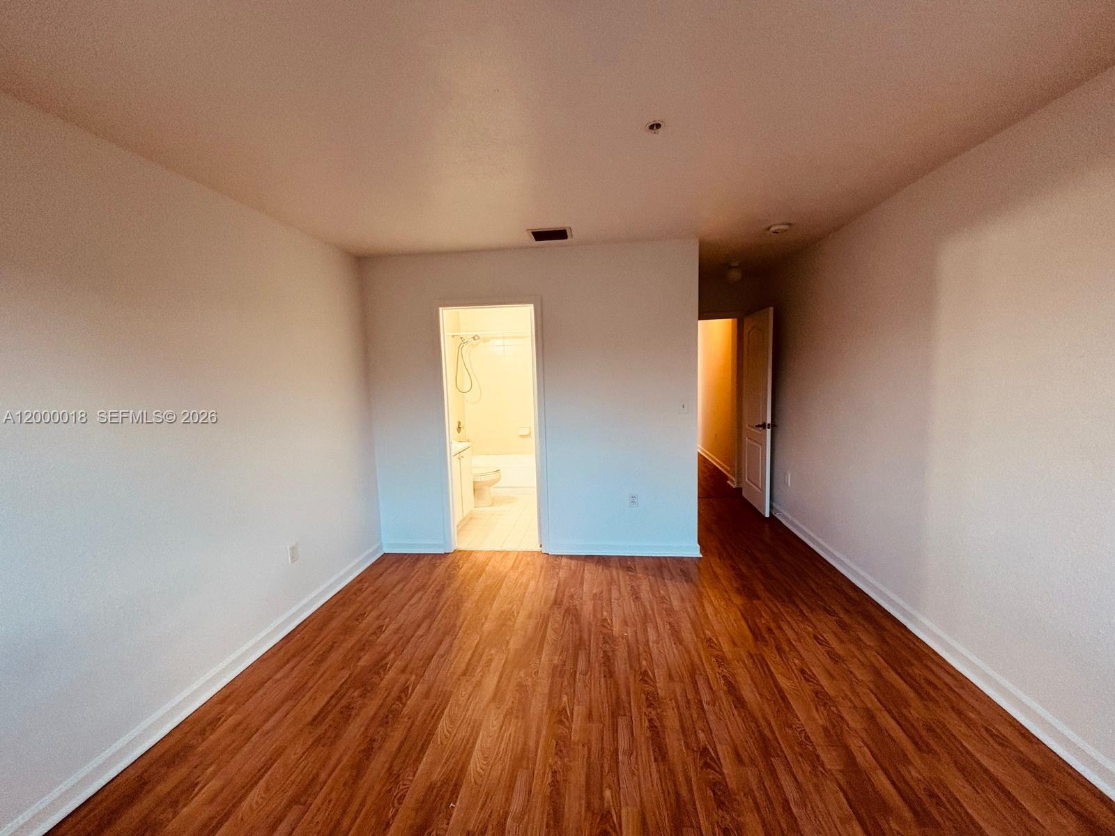 SHOMA HOMES AT COUNTRY CL - Residential Lease