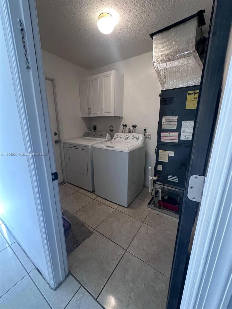 240 Sandpiper Ave