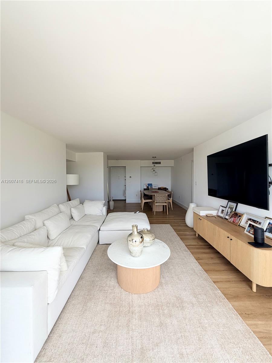 FLAMENCO CONDO-TOWER I - Residential