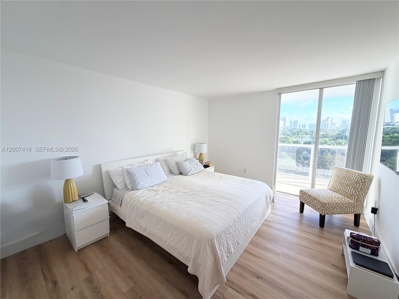 FLAMENCO CONDO-TOWER I - Residential