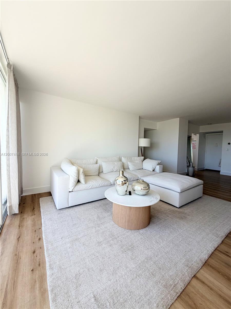 FLAMENCO CONDO-TOWER I - Residential