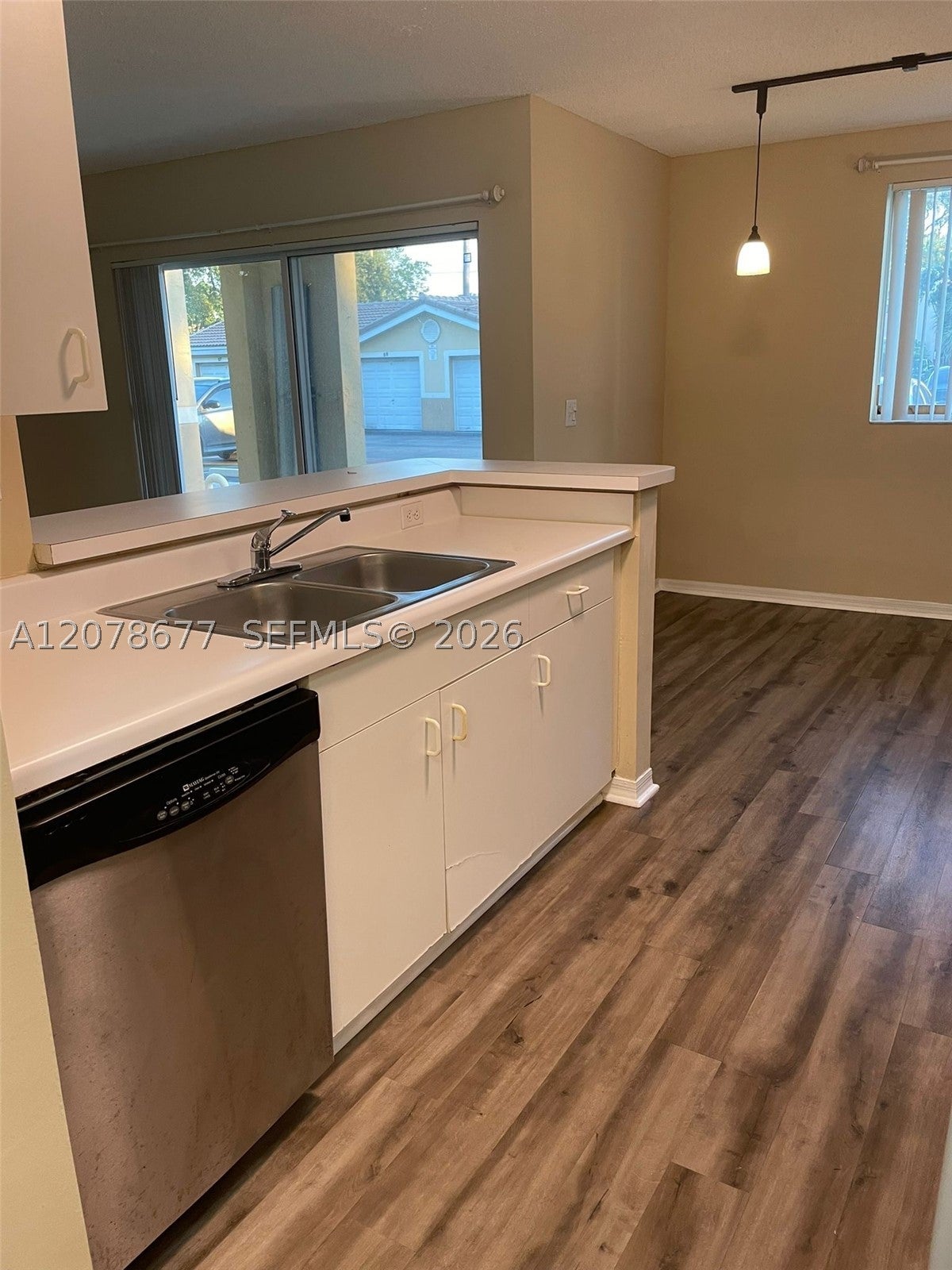 2640 S University Dr 113