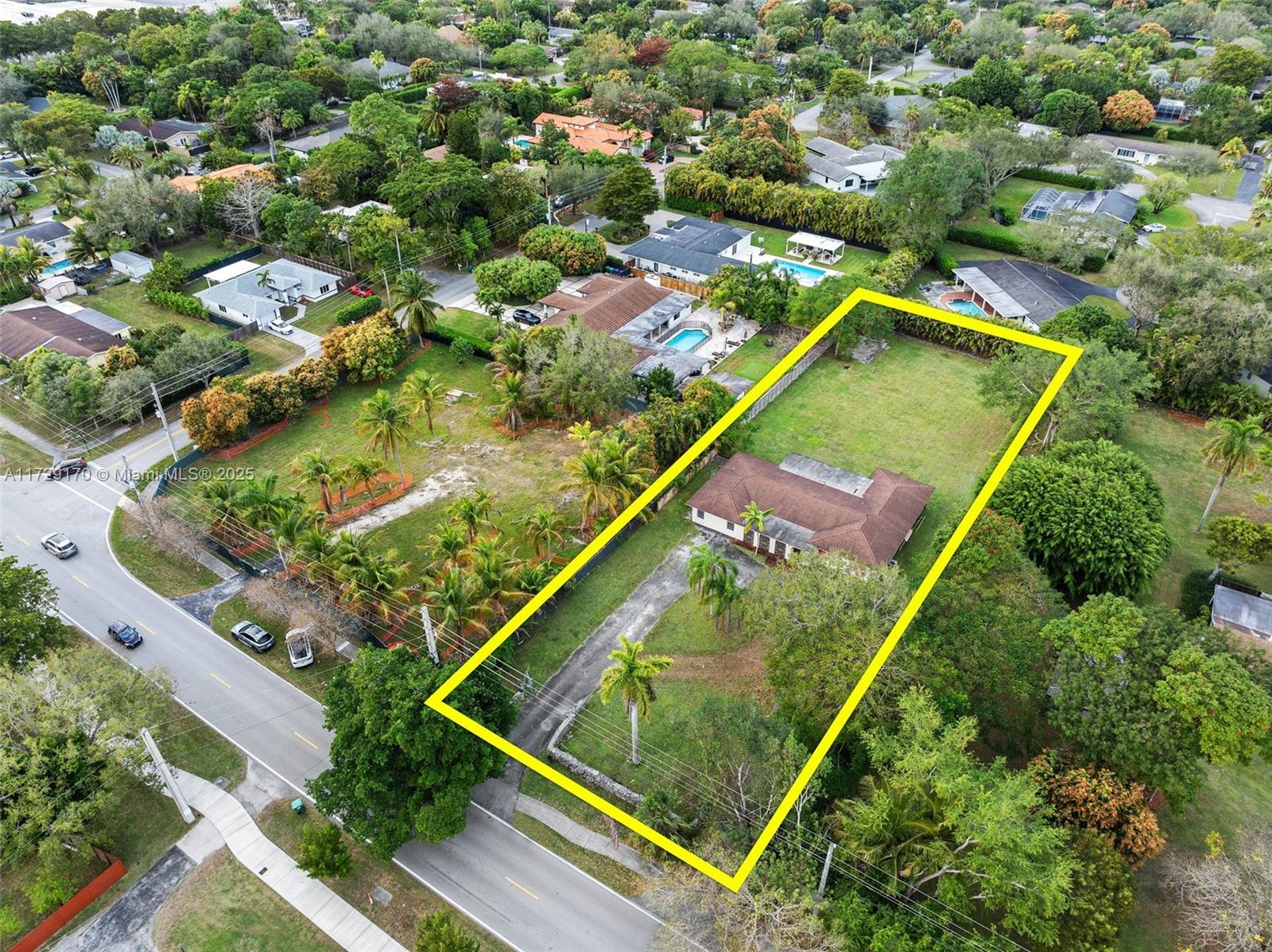 Property for Sale at 8251 Sw 136th St, Pinecrest, Miami-Dade County, Florida - Bedrooms: 4 
Bathrooms: 2  - $1,800,000