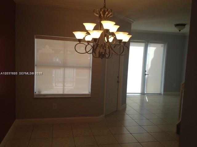 6104 NW 114th Pl 202