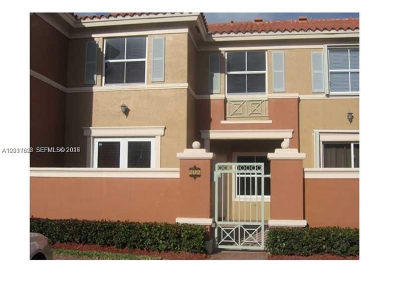 6104 NW 114th Pl 202