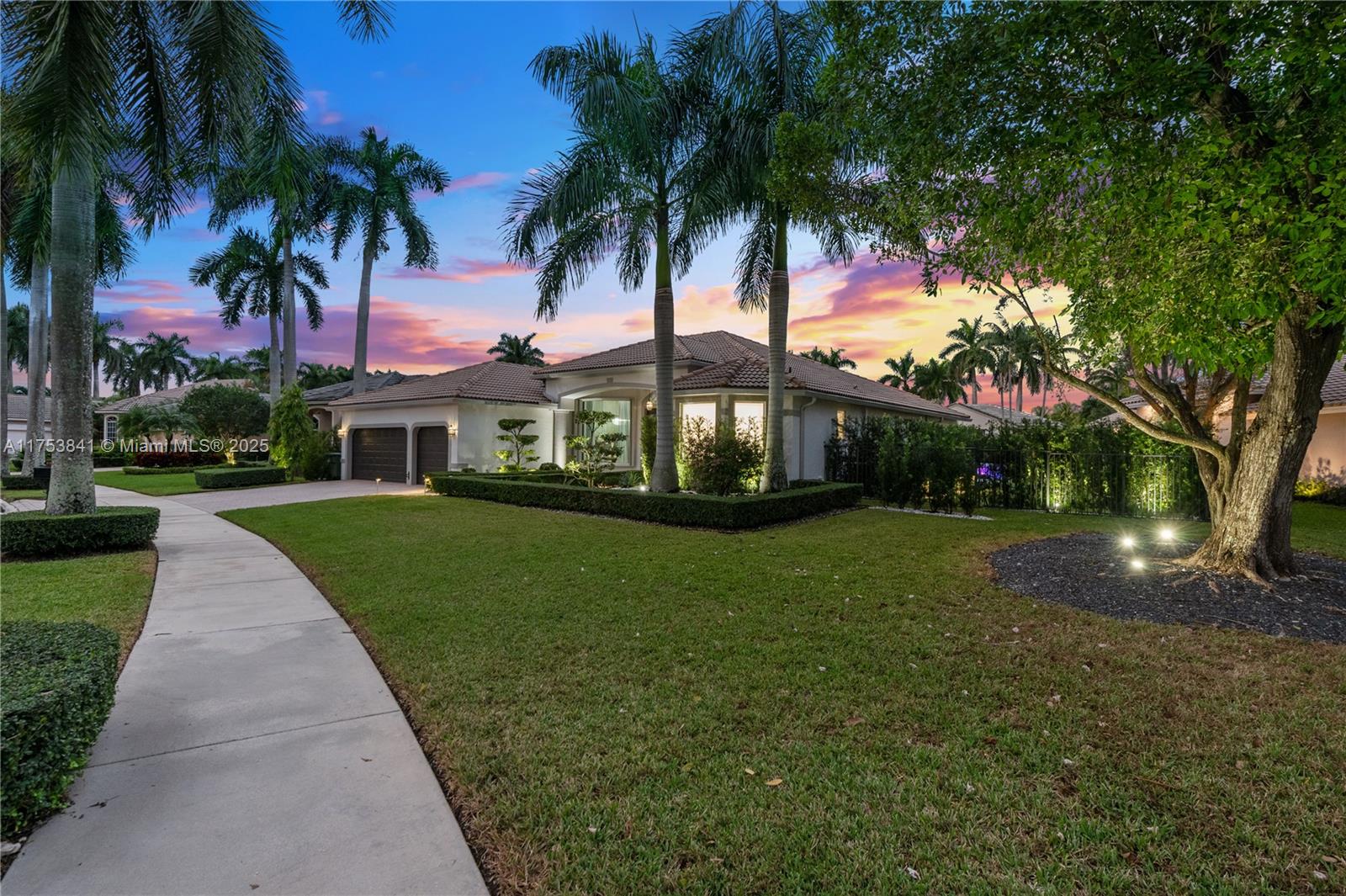 Rental Property at 2558 Eagle Run Ln, Weston, Broward County, Florida - Bedrooms: 4 
Bathrooms: 3  - $11,500 MO.