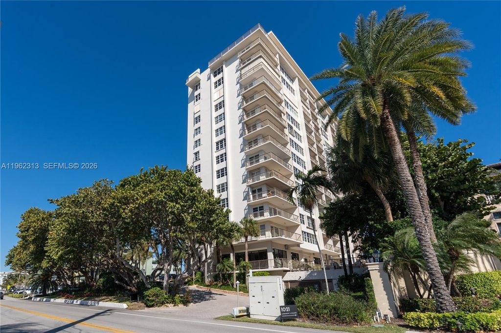 Photo of 1021 Hillsboro Mile #204, Hillsboro Beach, FL 33062 (MLS # A11962313)