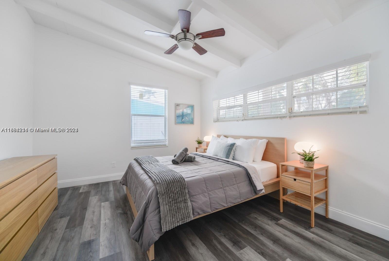 LAUDERDALE ISLES NO 2 - Residential Lease