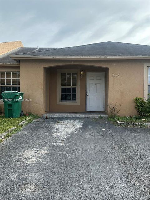 20305 NW 27th Ct Miami Gardens FL 33056
