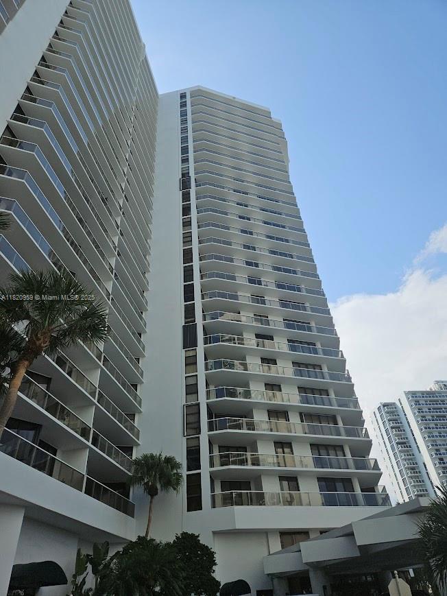 20281 E Country Club Dr 1412