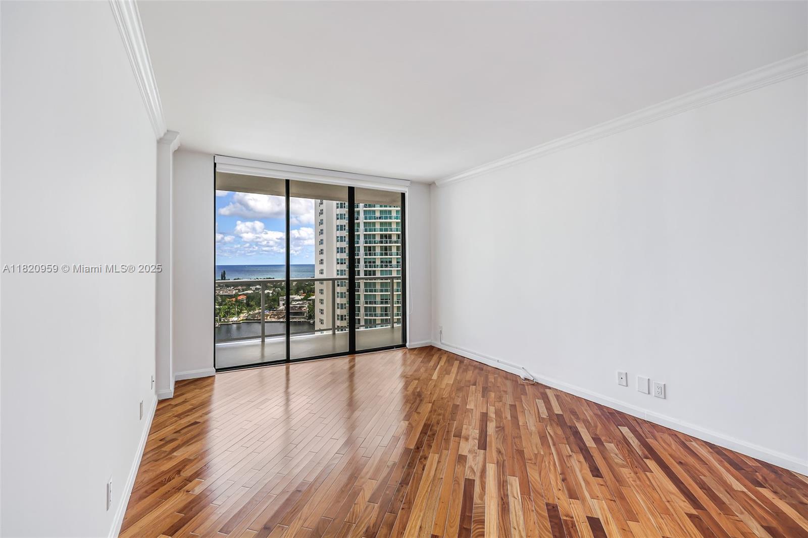 HAMPTONS WEST CONDO - Residential