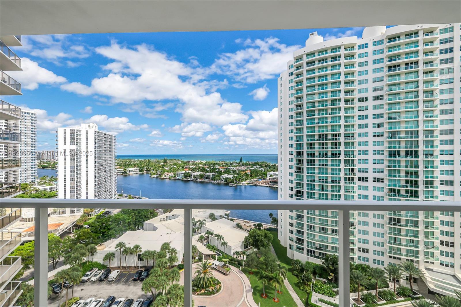 HAMPTONS WEST CONDO - Residential