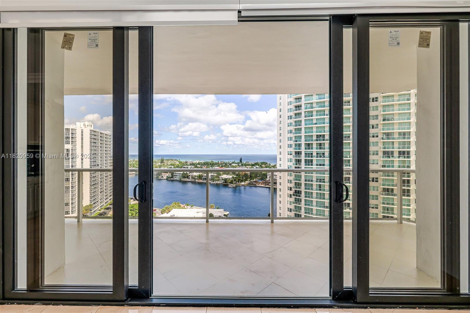 HAMPTONS WEST CONDO - Residential