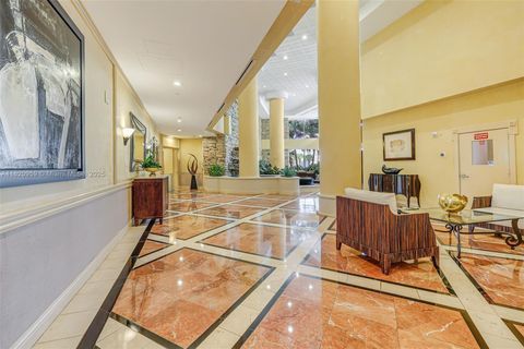 20281 E Country Club Dr 1412 Aventura FL 33180