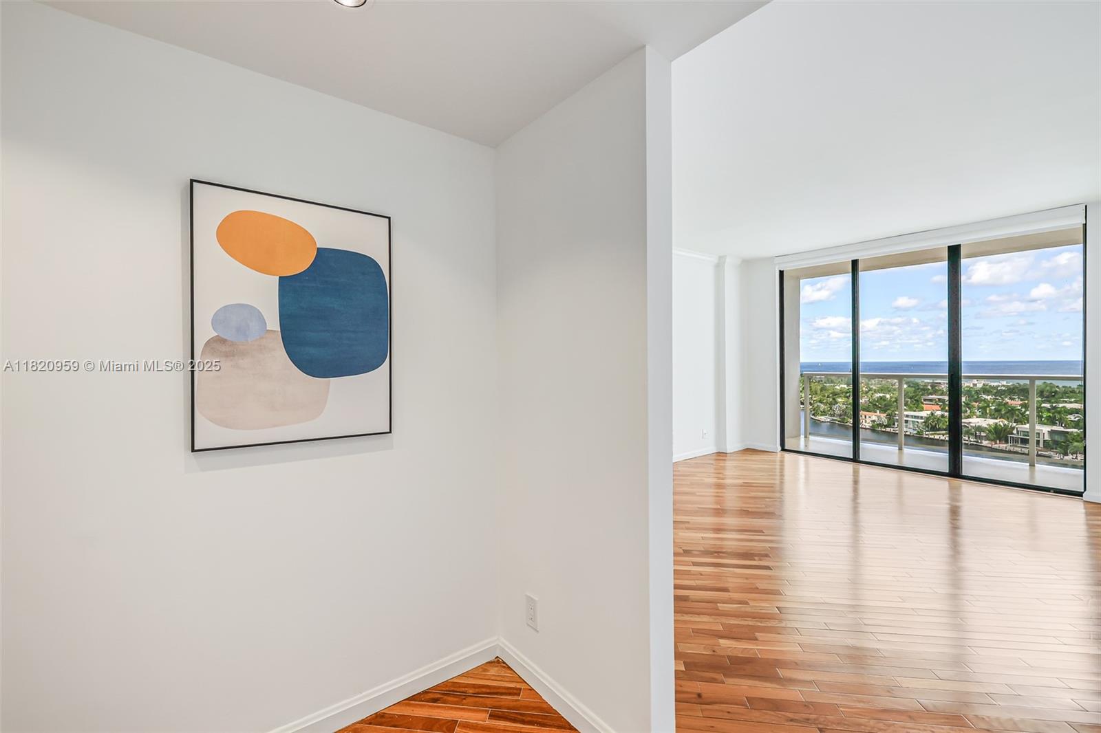 HAMPTONS WEST CONDO - Residential