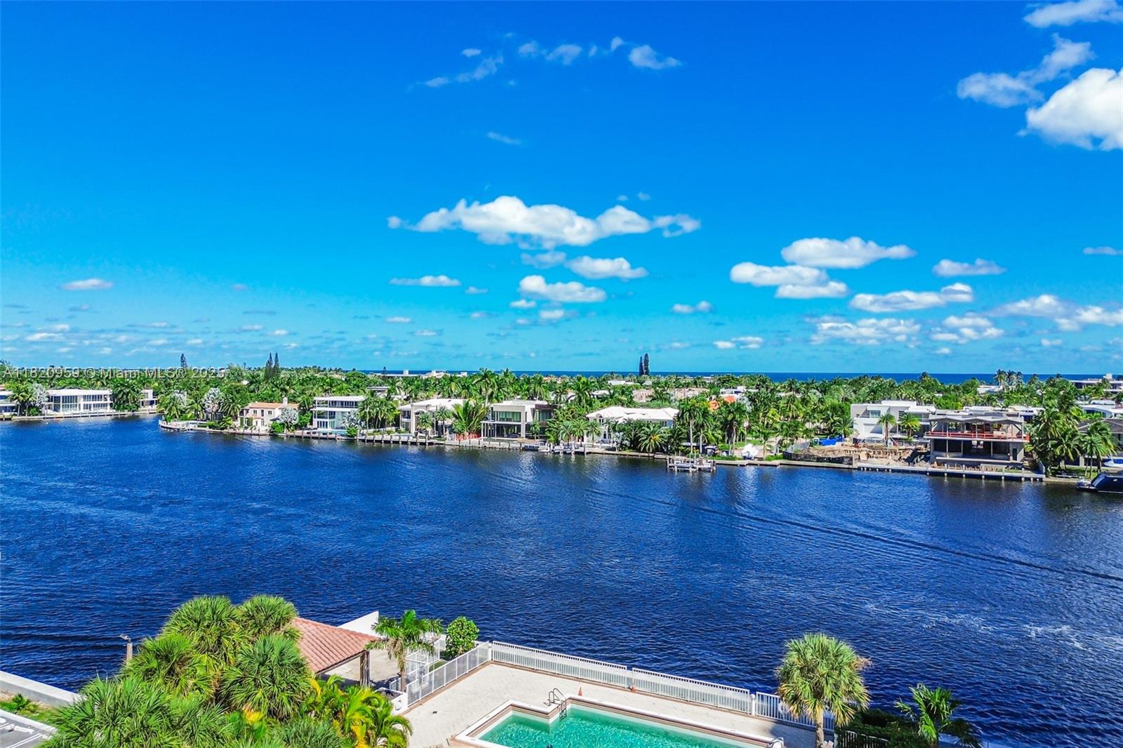 HAMPTONS WEST CONDO - Residential