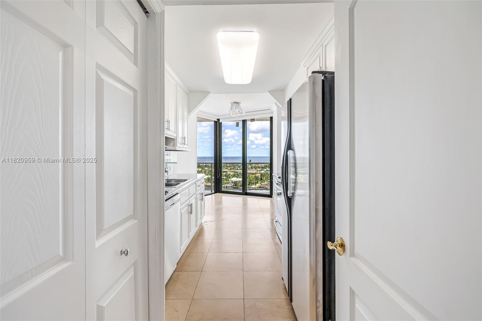 HAMPTONS WEST CONDO - Residential