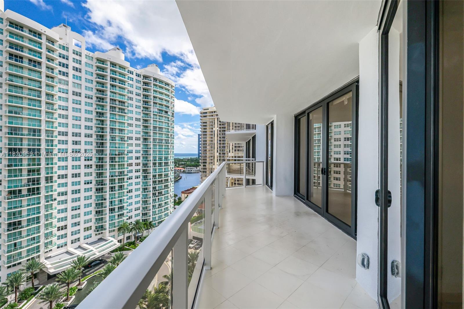 HAMPTONS WEST CONDO - Residential