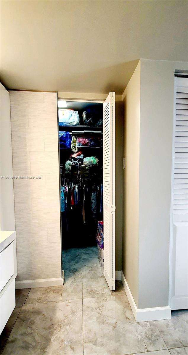 REEF WEST CONDO - Residential