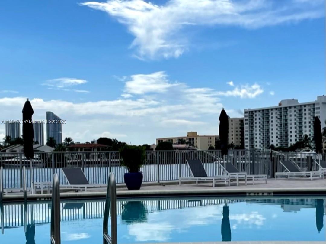 REEF WEST CONDO - Residential