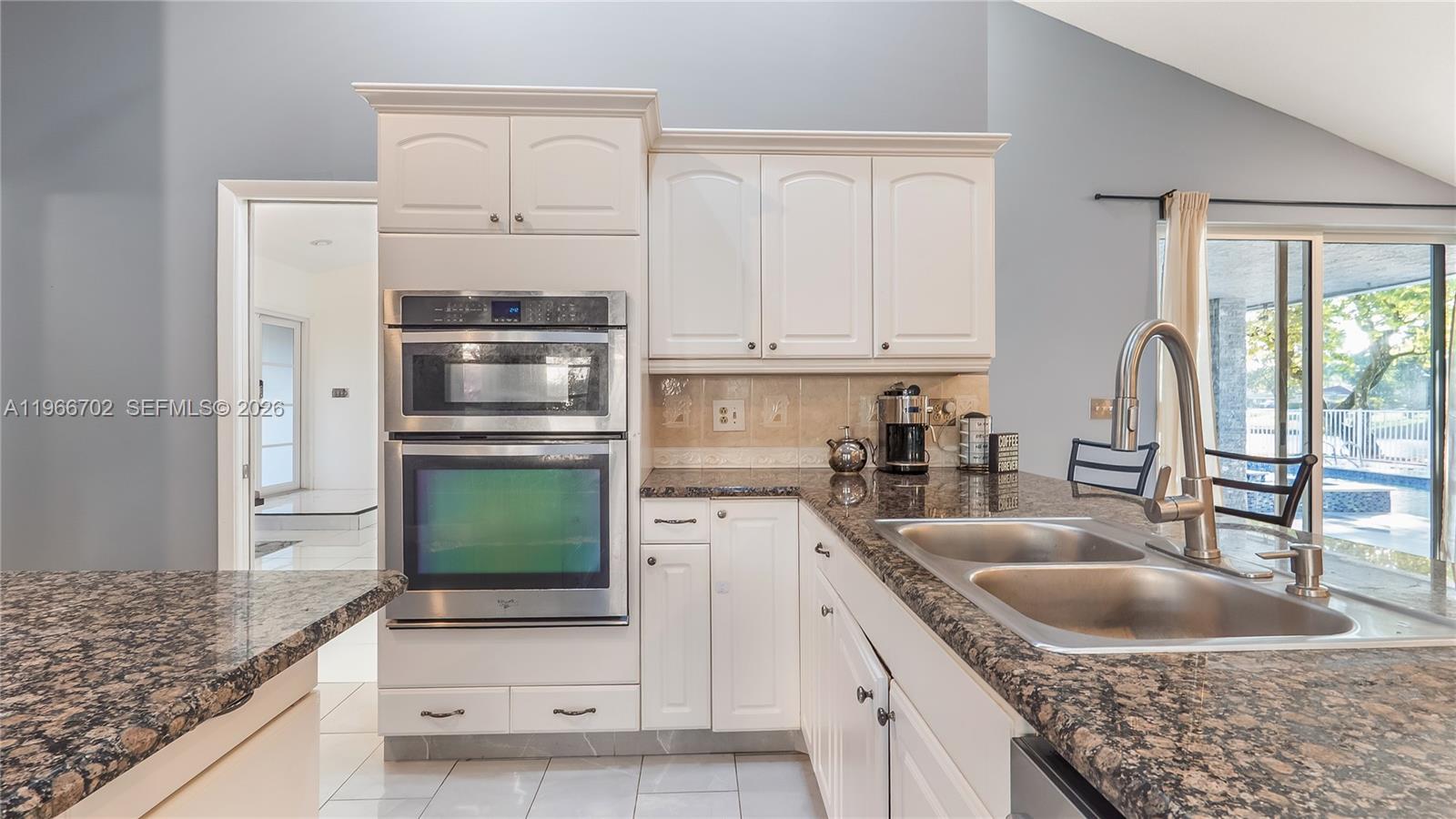 MAPLEWOOD - Residential