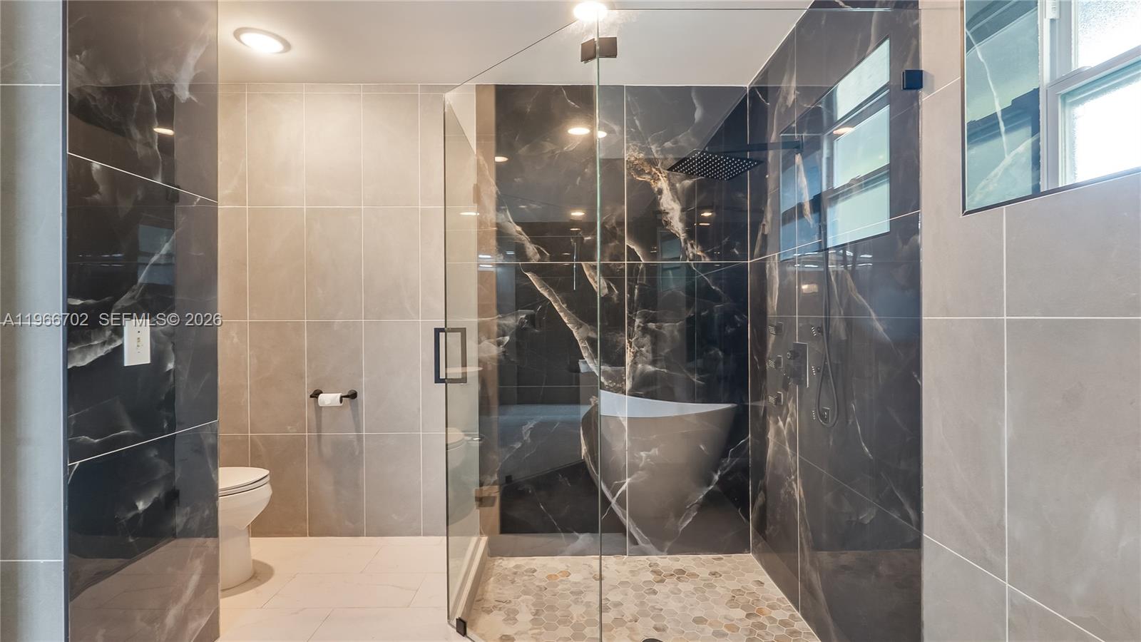 MAPLEWOOD - Residential