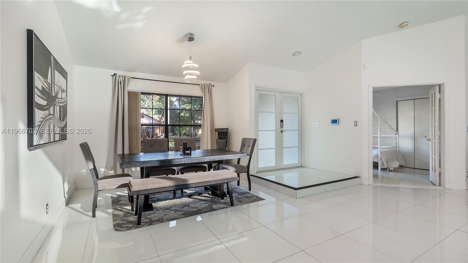 MAPLEWOOD - Residential