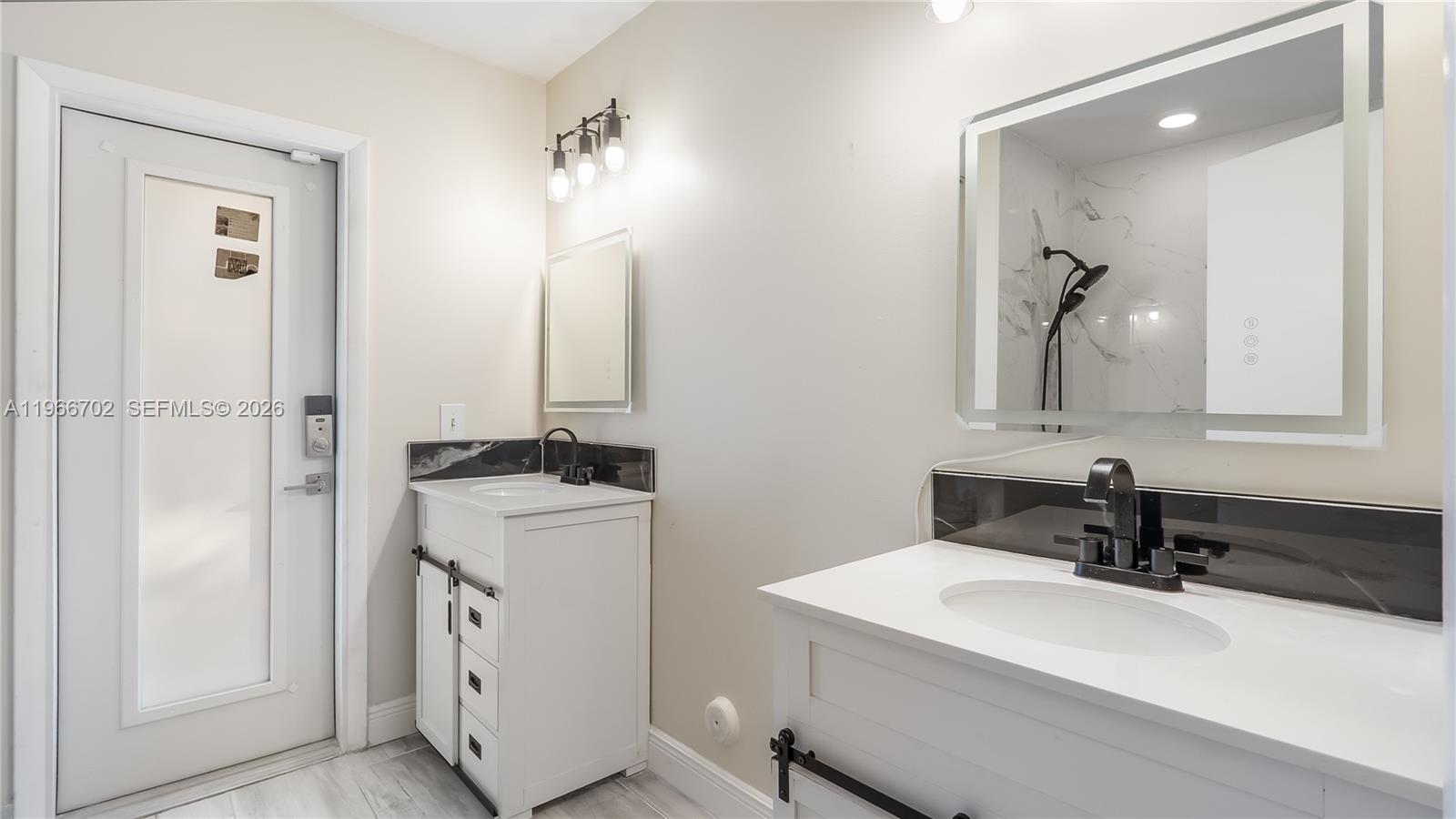 MAPLEWOOD - Residential