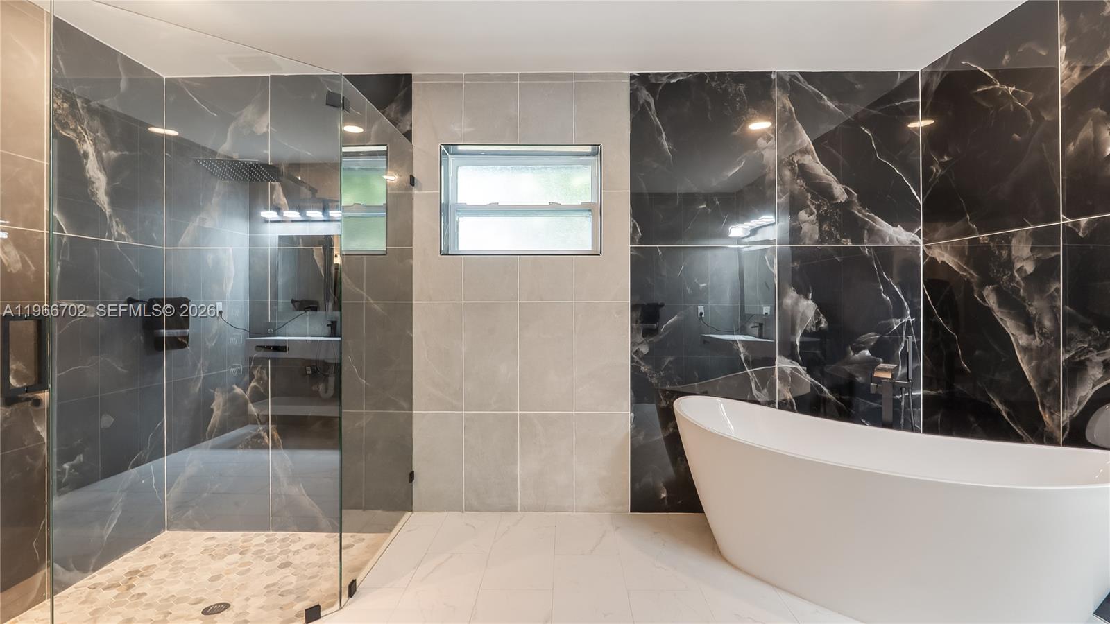 MAPLEWOOD - Residential