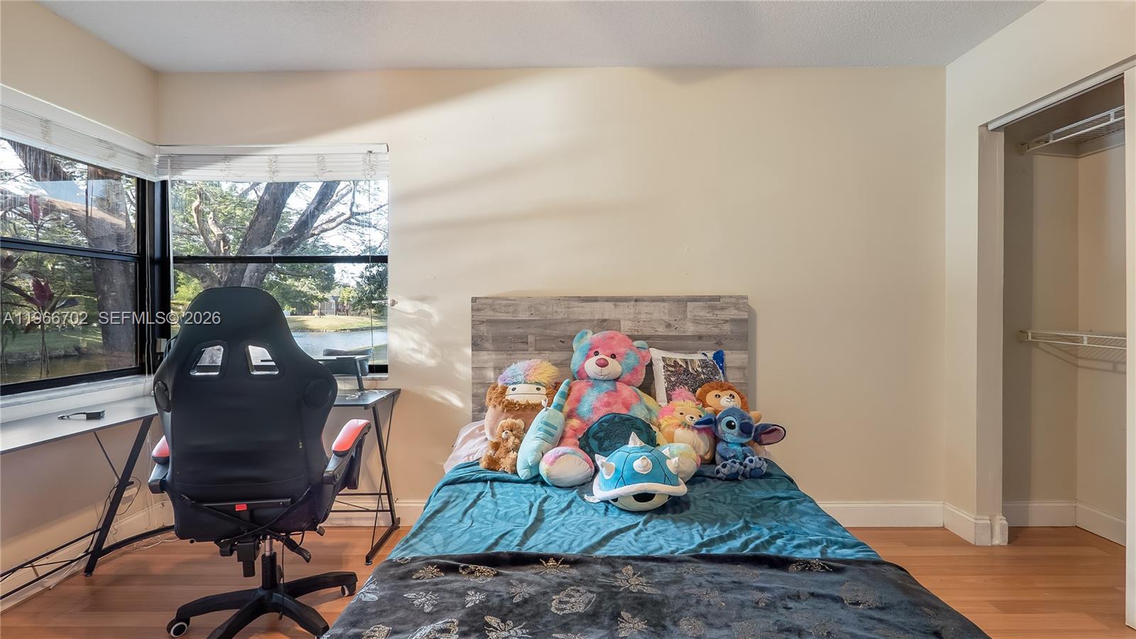 MAPLEWOOD - Residential