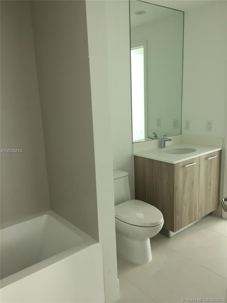 PARAISO BAYVIEWS CONDO - Residential Lease