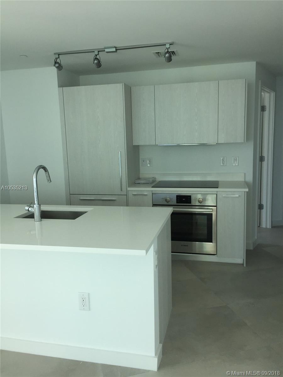 PARAISO BAYVIEWS CONDO - Residential Lease