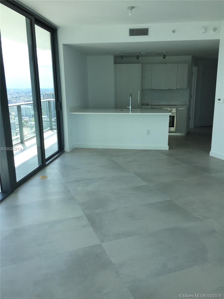 PARAISO BAYVIEWS CONDO - Residential Lease