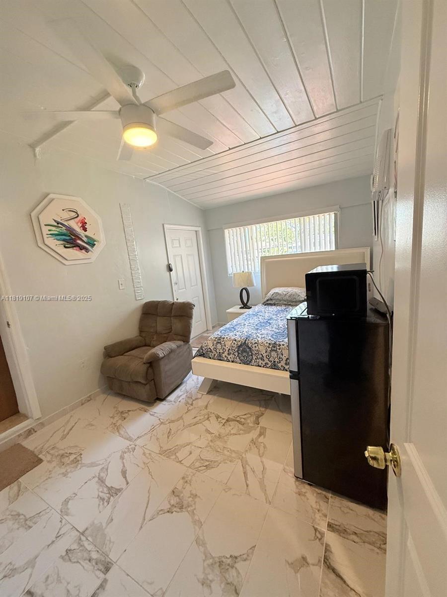 Rental Property at 7643 Miramar Pkwy Rear, Miramar, Broward County, Florida - Bedrooms: 1 
Bathrooms: 1  - $1,150 MO.