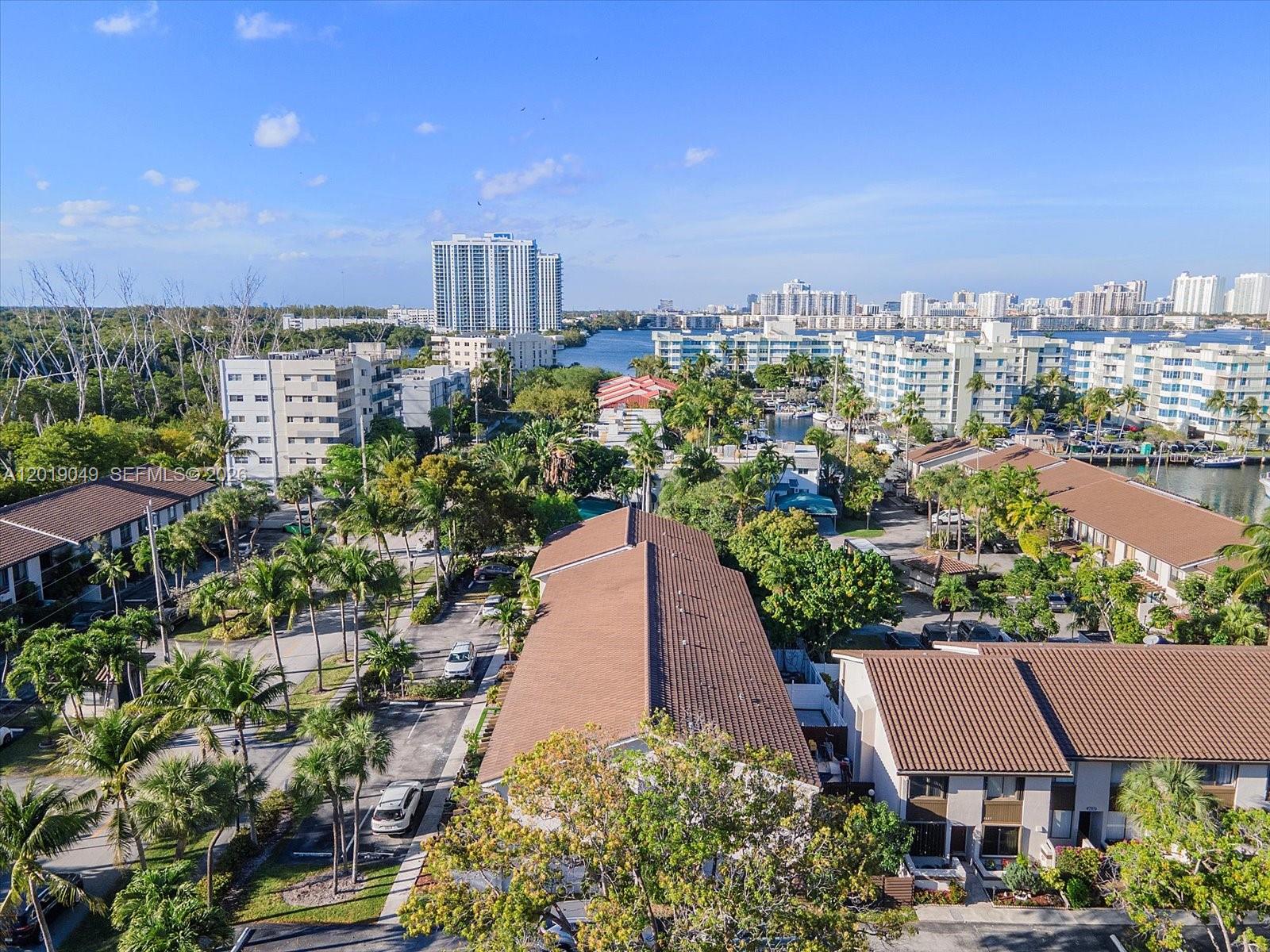 LAKEVIEW TOWNHOMES CONDO - Residential