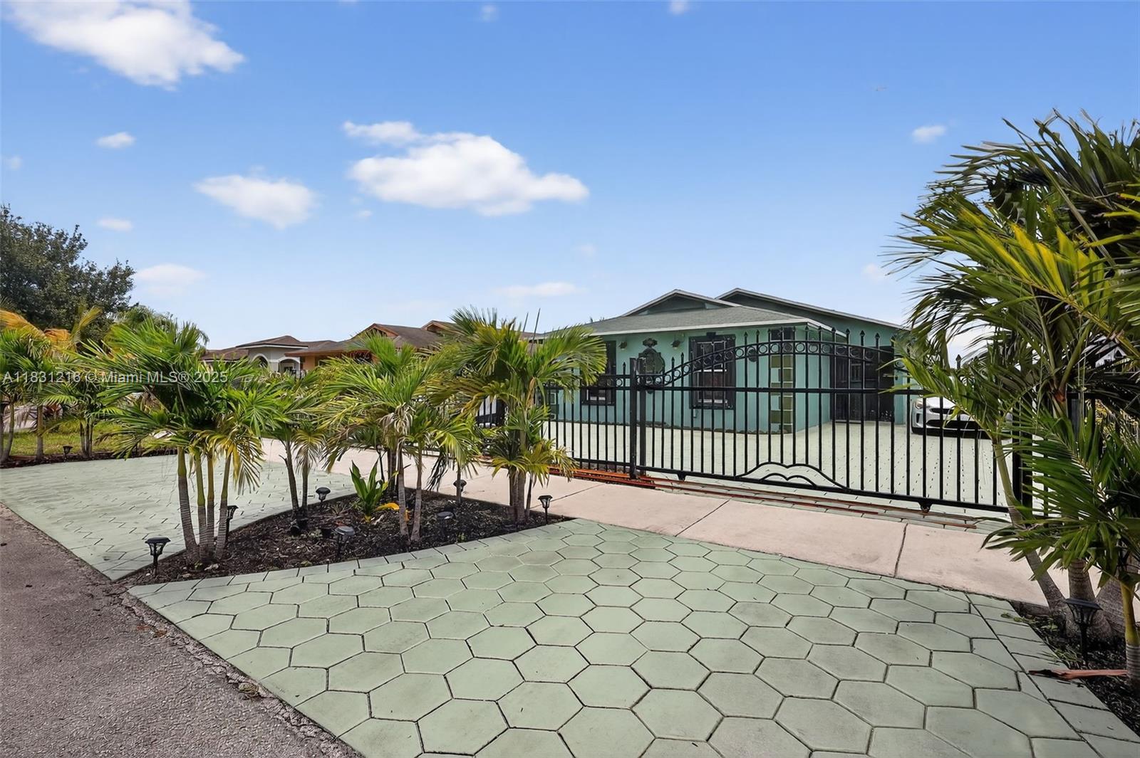 19415 NW 33rd Ct