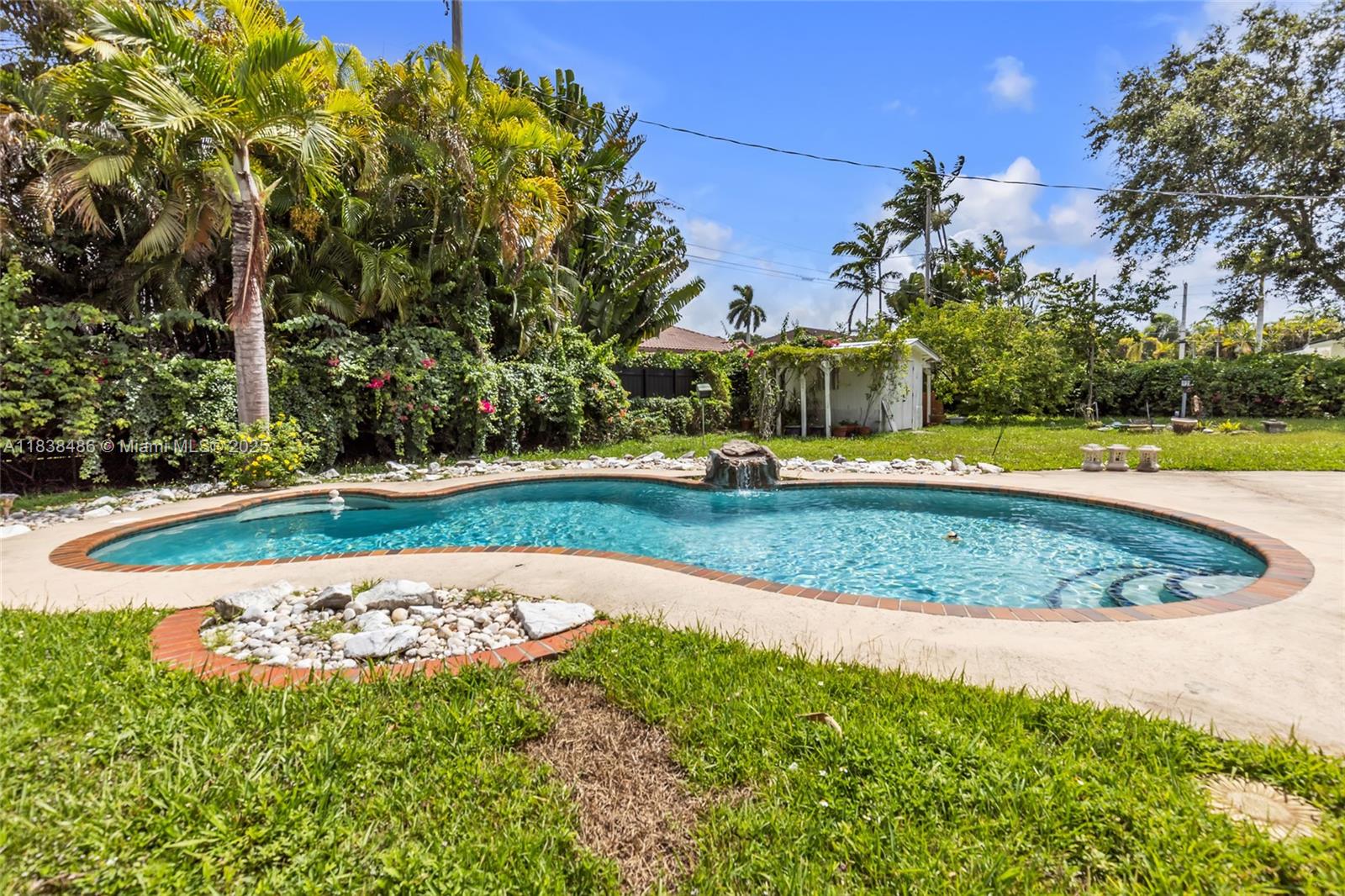 CULLYWOOD ESTS REPLAT - Residential