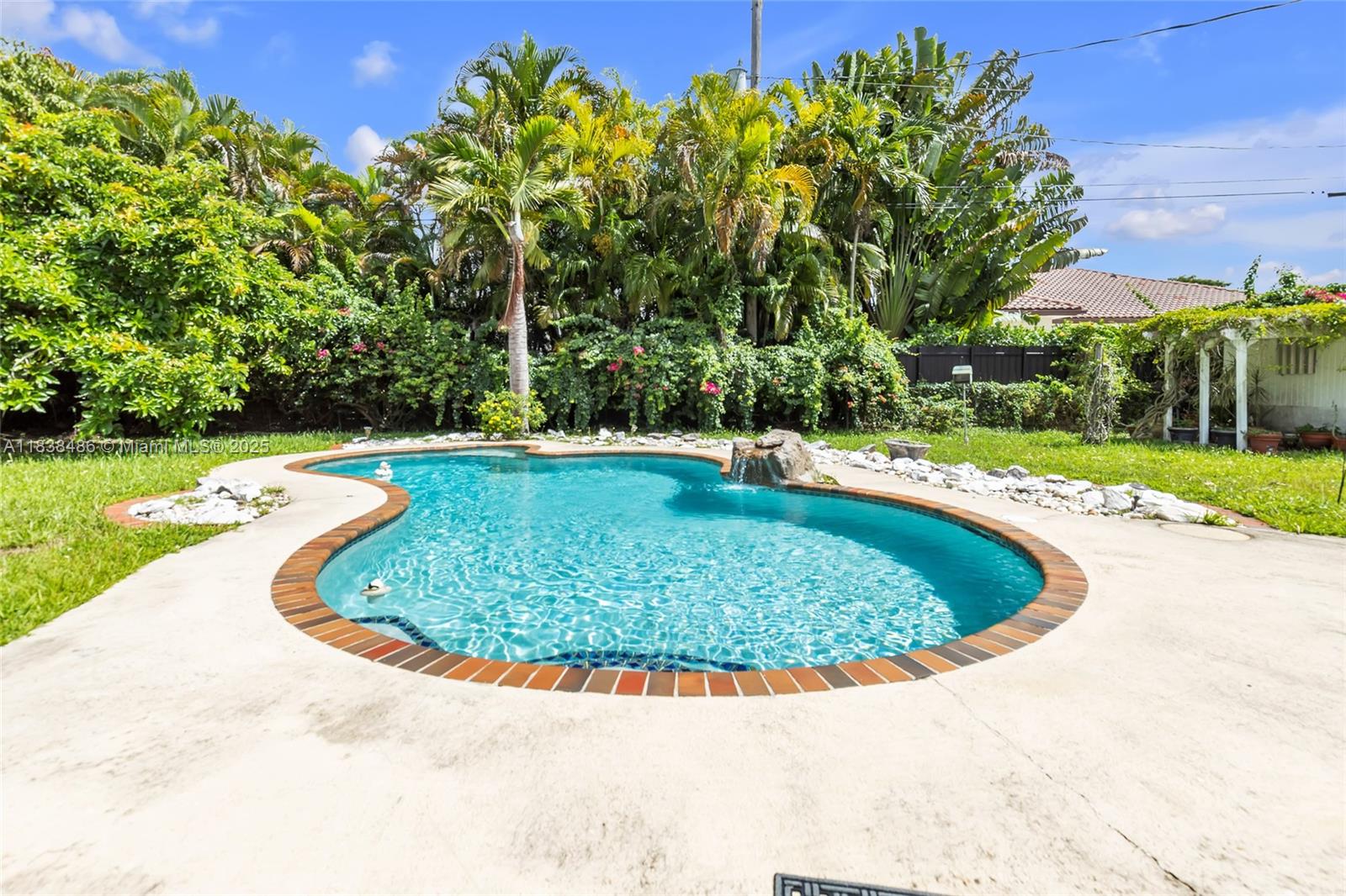 CULLYWOOD ESTS REPLAT - Residential