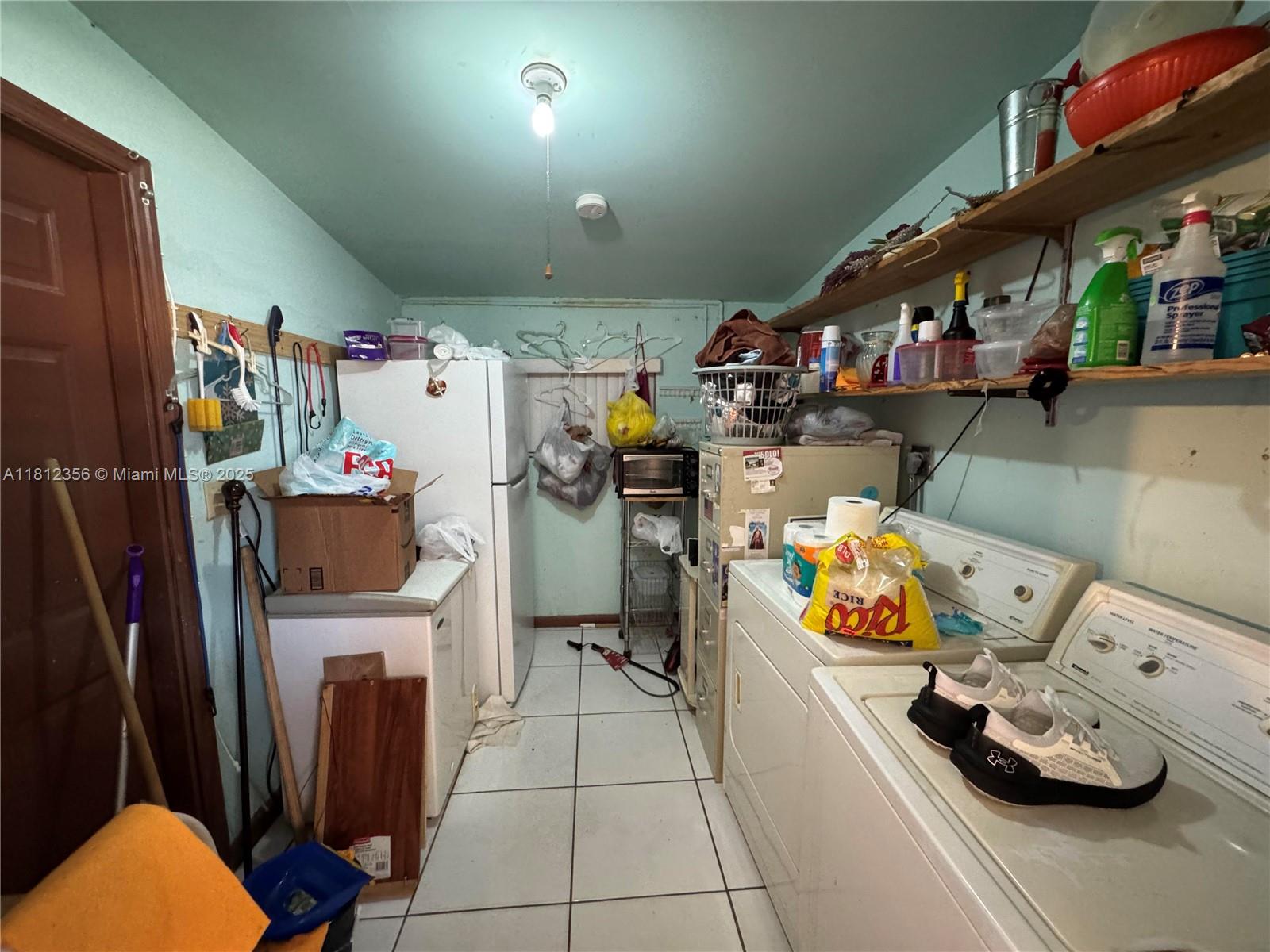 SO MIAMI HEIGHTS MANOR - Residential