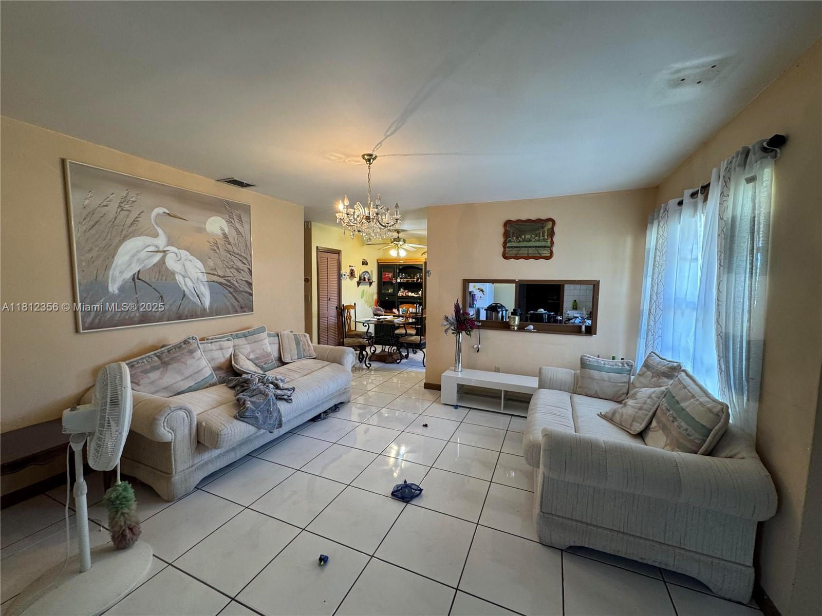 SO MIAMI HEIGHTS MANOR - Residential