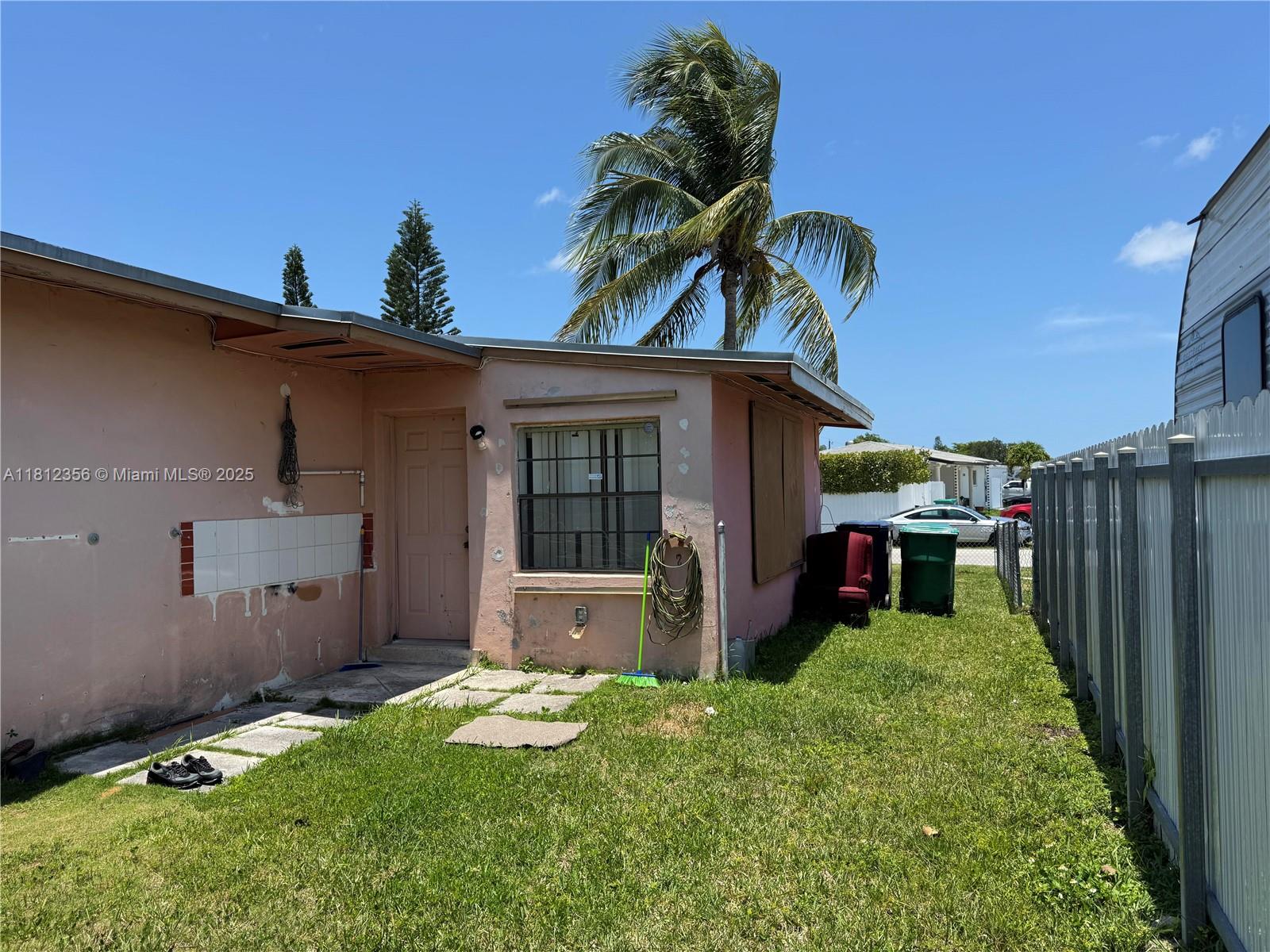 SO MIAMI HEIGHTS MANOR - Residential