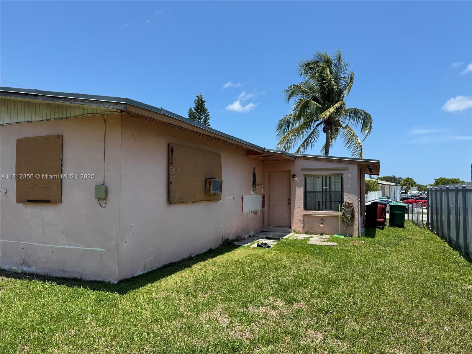 SO MIAMI HEIGHTS MANOR - Residential