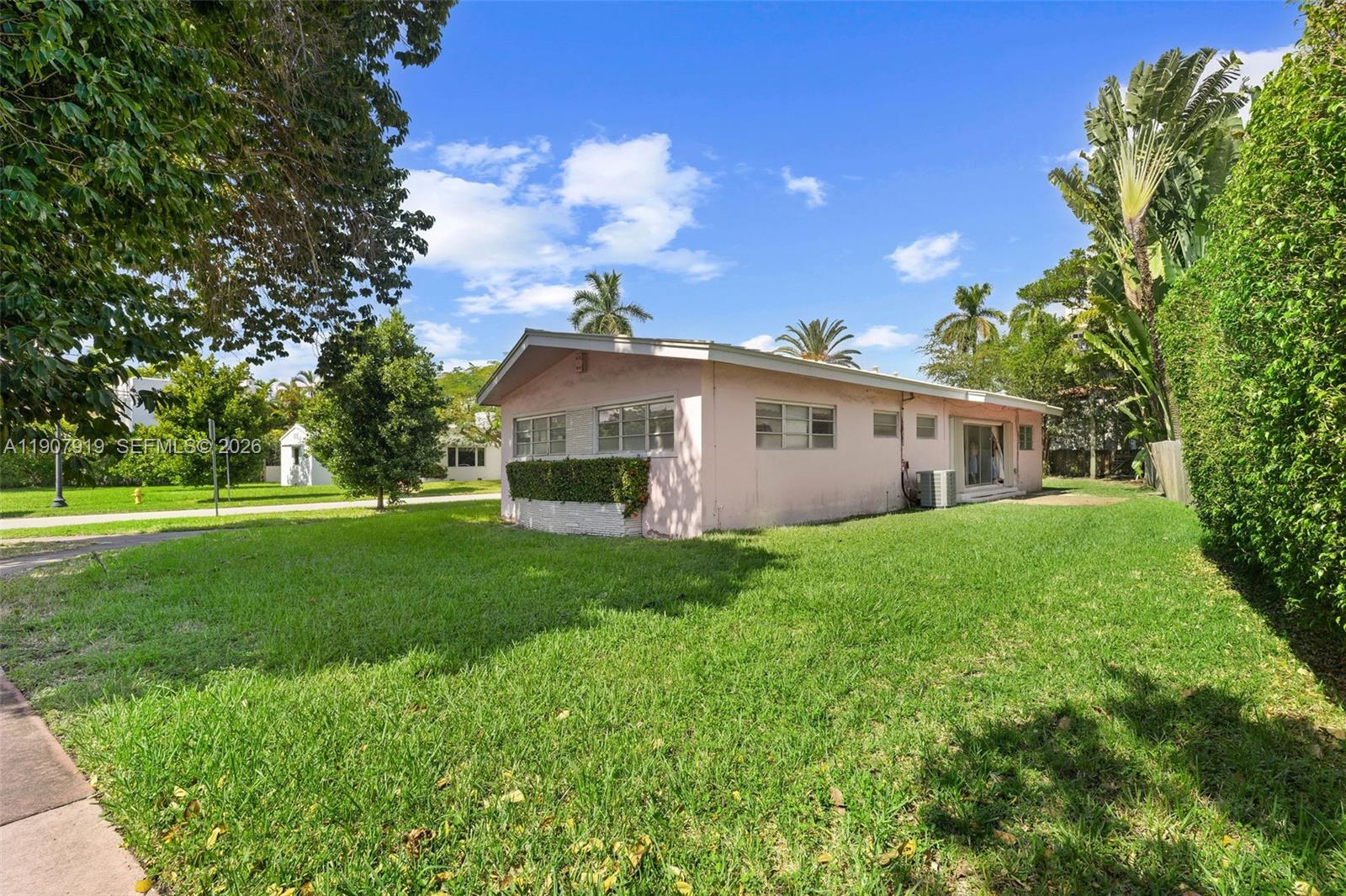 SURPRISE LAKE - Residential