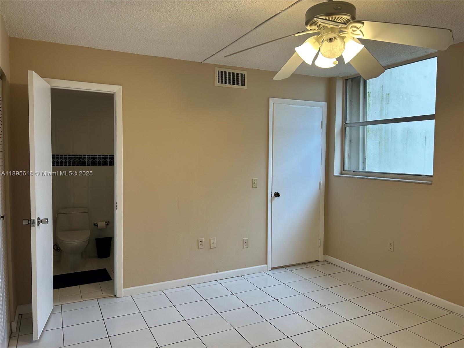 VERSAILLE GARDENS I CONDO - Residential