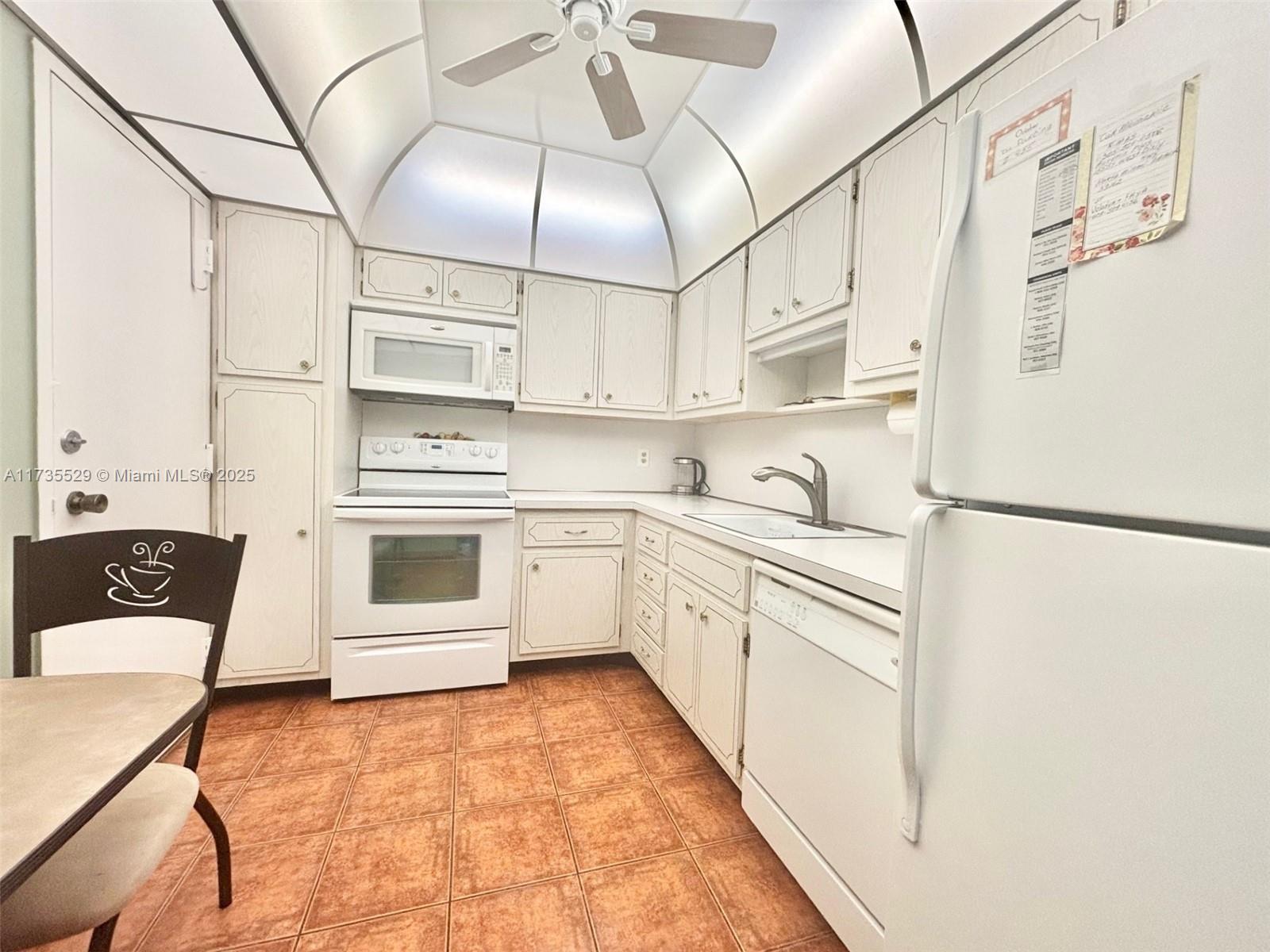 HEMISPHERES CONDO - Residential