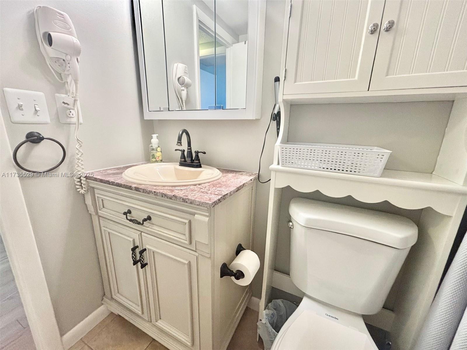 HEMISPHERES CONDO - Residential